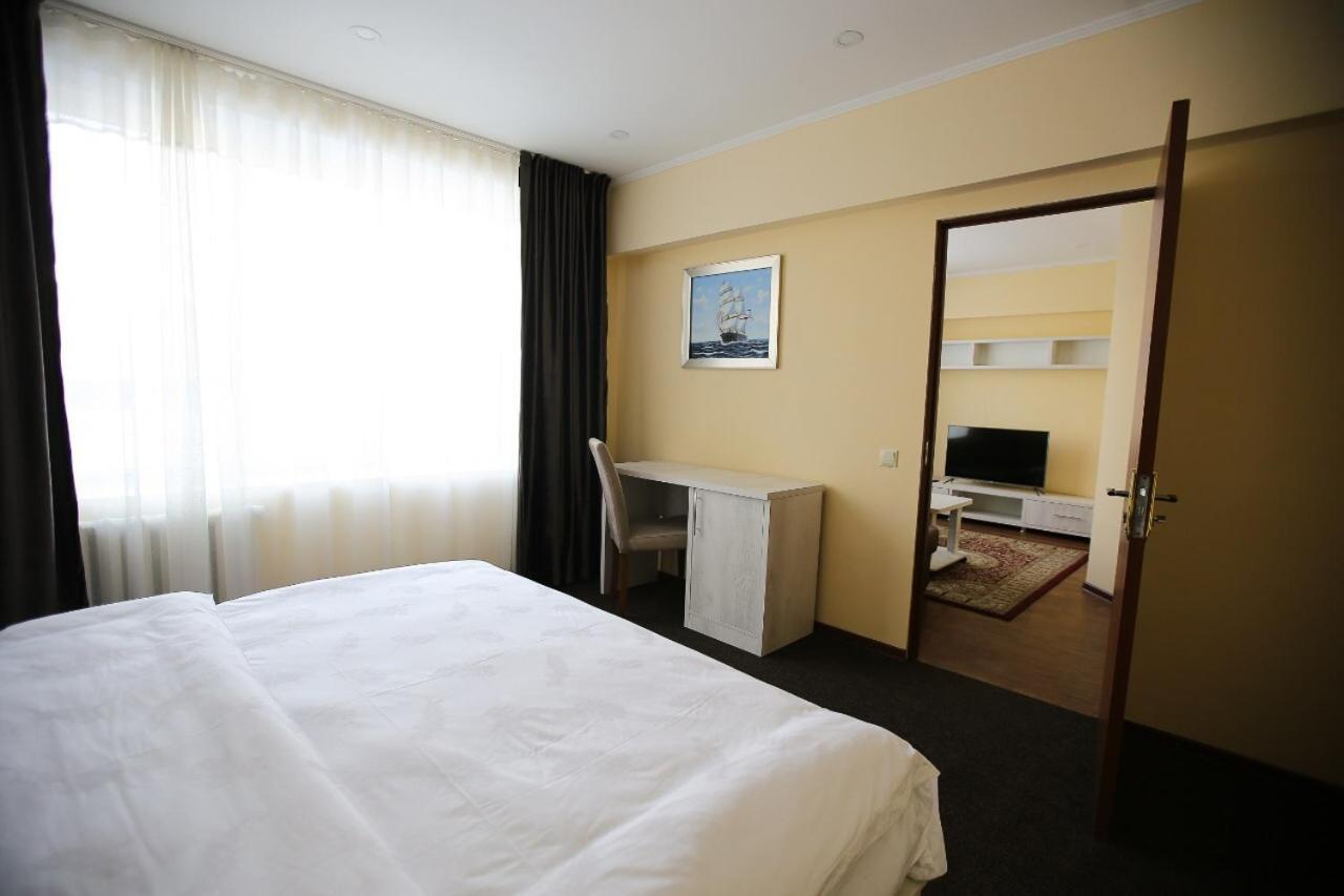 Altai Business Hotel Almaty Exterior photo